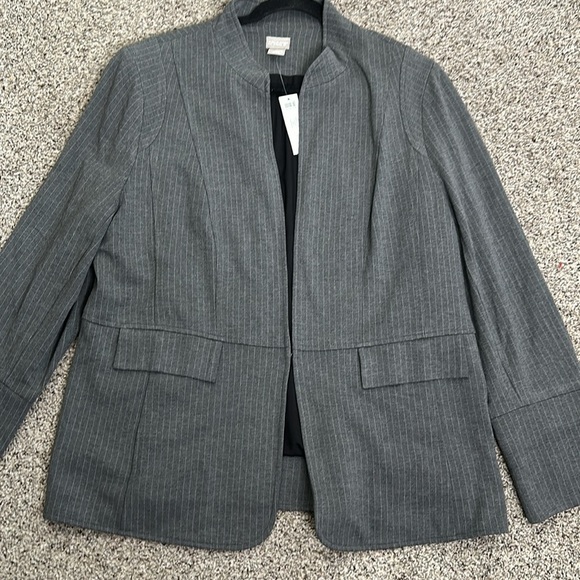 Chico's gray classic point stripe blazer size 3/xL - Picture 9 of 12